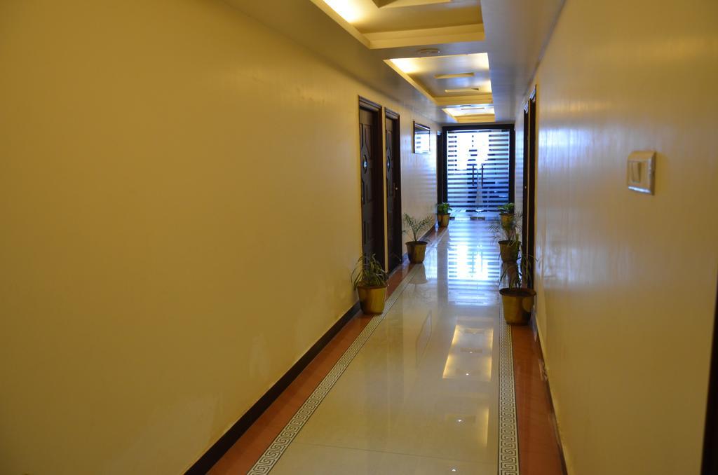 Divine Destination Hotel Varanasi Exterior photo
